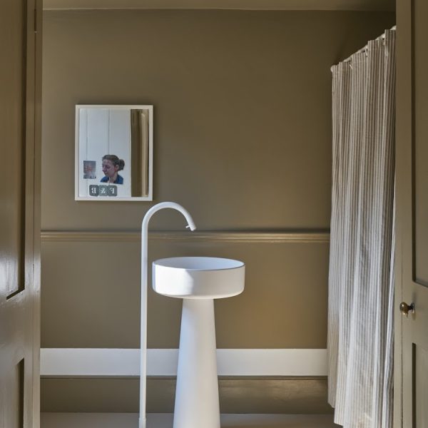 Mouse's Back No.40 farrow and ball