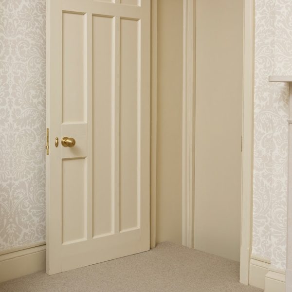 String No.8 farrow and ball