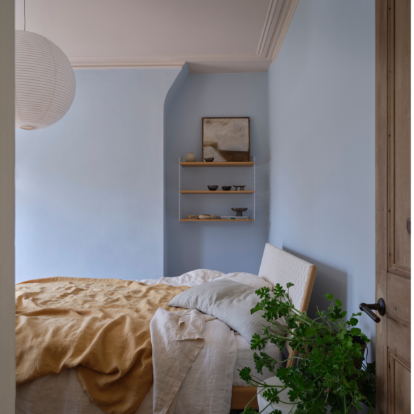 Kakelugn No.317; Scallop No.311 Farrow & Ball